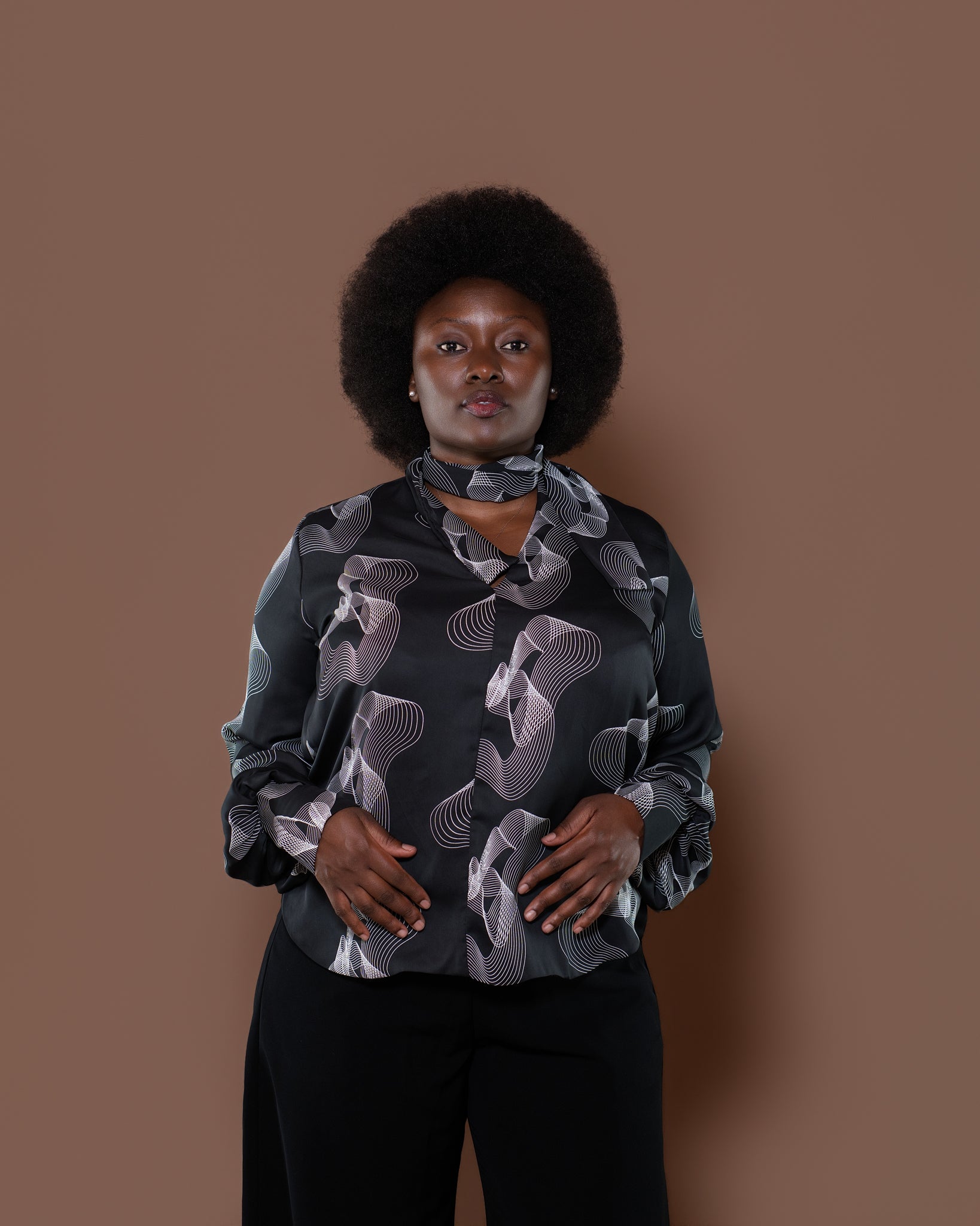 Bella Blouse in Monochrome Wave